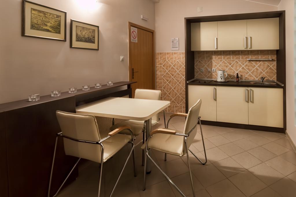 Konak Vukasinovic Hotel Belgrado Quarto foto