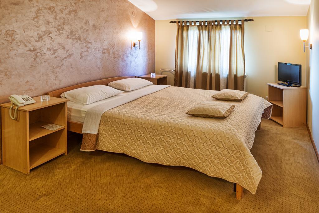 Konak Vukasinovic Hotel Belgrado Quarto foto