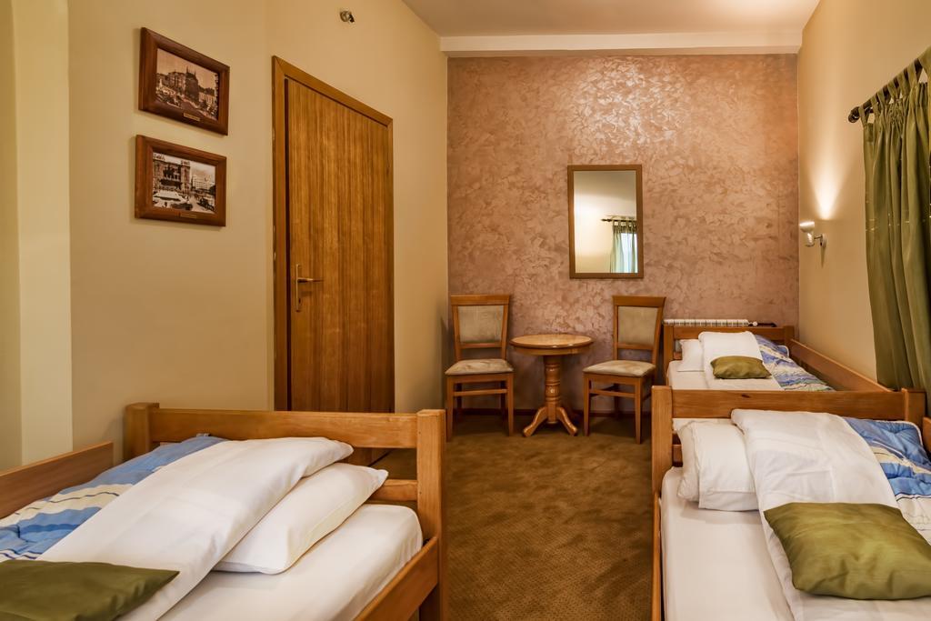 Konak Vukasinovic Hotel Belgrado Quarto foto