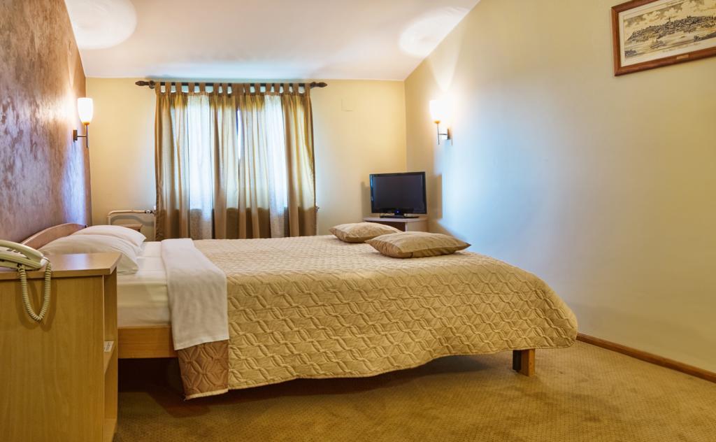 Konak Vukasinovic Hotel Belgrado Quarto foto